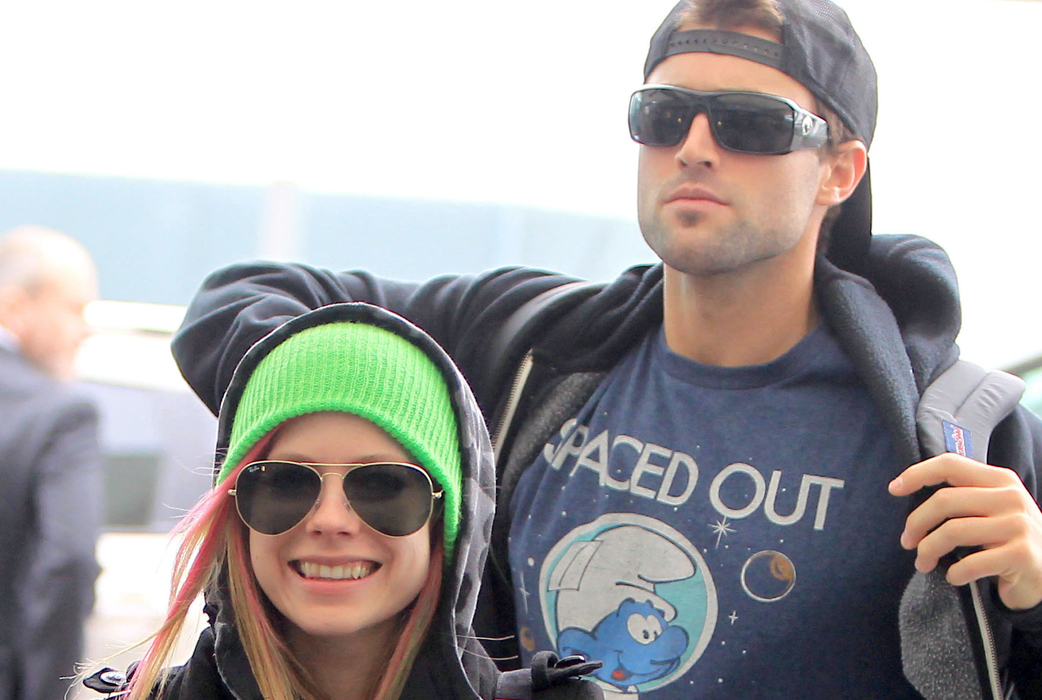 Efter att ha varit tillsammans i två år så gjorde Avril Lavigne och Brody Jenner slut med varandra i januari. Anledningen till uppbrottet ska ha varit att deras karriärer tog all tid – och att Avril pushade Brody. – Varje gång han ville åka på något möte som skulle vara bra för hans karriär så ville hon att han skulle komma och hälsa på henne i Asien eller i Europa, sa en källa till Us Weekly. Efter att ha varit tillsammans i två år så gjorde Avril Lavigne och Brody Jenner slut med varandra i januari. Anledningen till uppbrottet ska ha varit att deras karriärer tog all tid – och att Avril pushade Brody. – Varje gång han ville åka på något möte som skulle vara bra för hans karriär så ville hon att han skulle komma och hälsa på henne i Asien eller i Europa, sa en källa till Us Weekly.